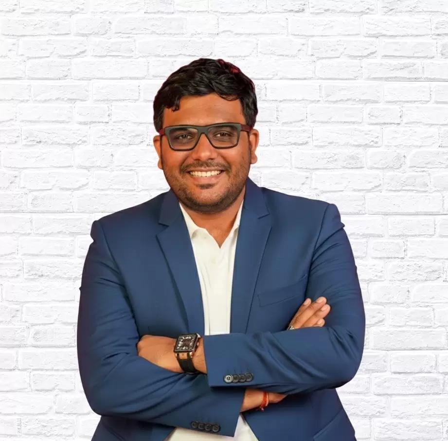 CA Pragnesh Kanabar